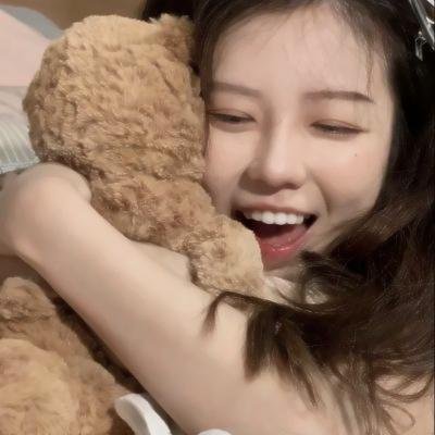 攻略三年半，系统说我搞错对象