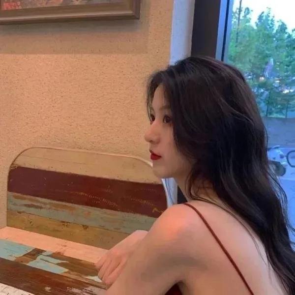 六年后，她携三宝炸翻全场